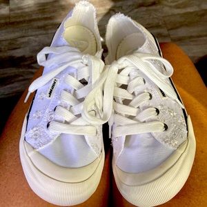 Rocket Dog Eyelet Lace Sneakers